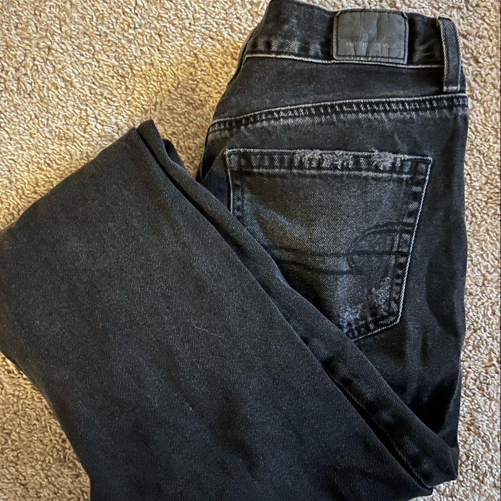 Ripped american eagle mom jeans